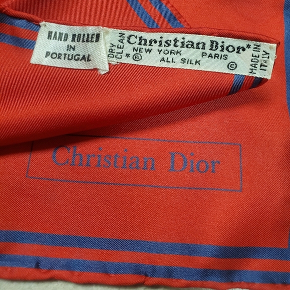 Vntg Christian Dior Men's Red Blue Pocket Square/Handkerchief. 100% Silk 18"×18" - Picture 1 of 8